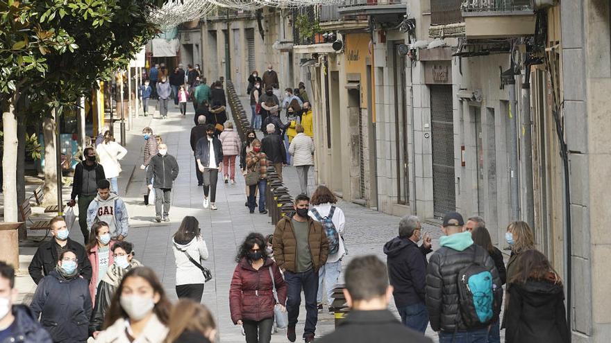 «Hi ha gent passejant, però poca comprant. Només miren»