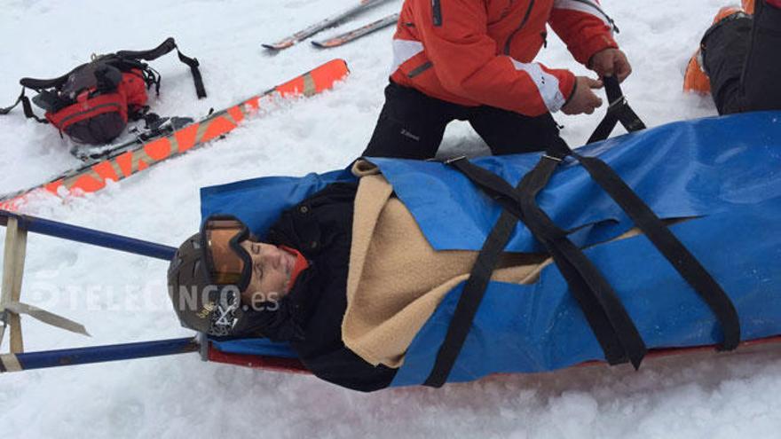 La presentadora durante su evacuación en la montaña