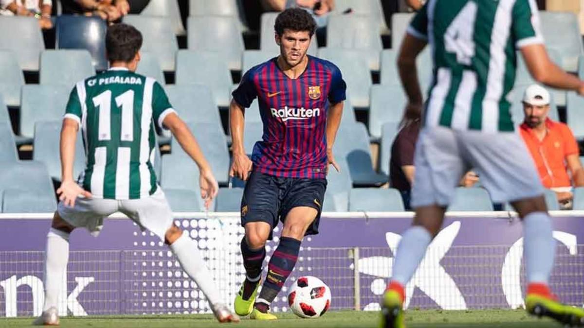 Carles Aleñá, en una acción del Barça B - Peralada de este domingo en el Mini