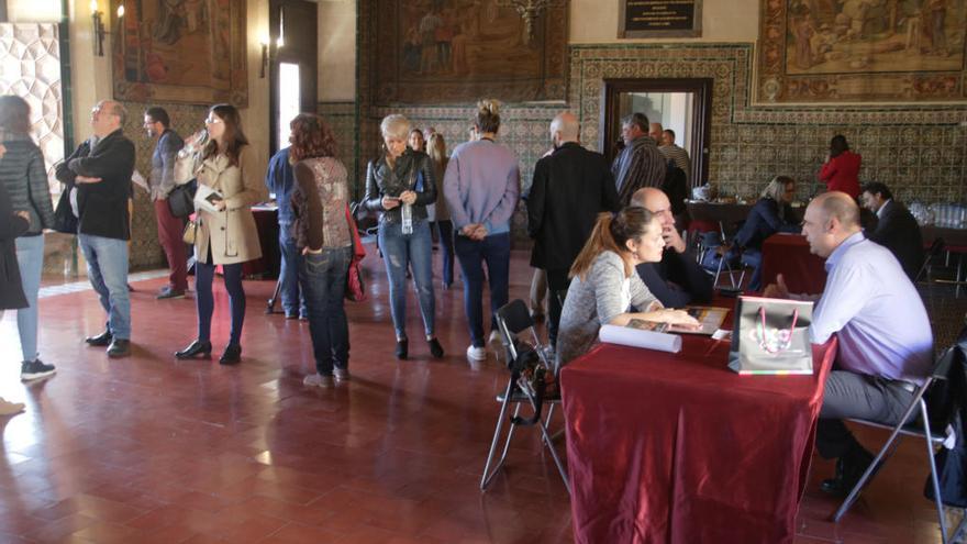 Un momento del encuentro, ayer, entre empresarios de la Safor y touroperadores.