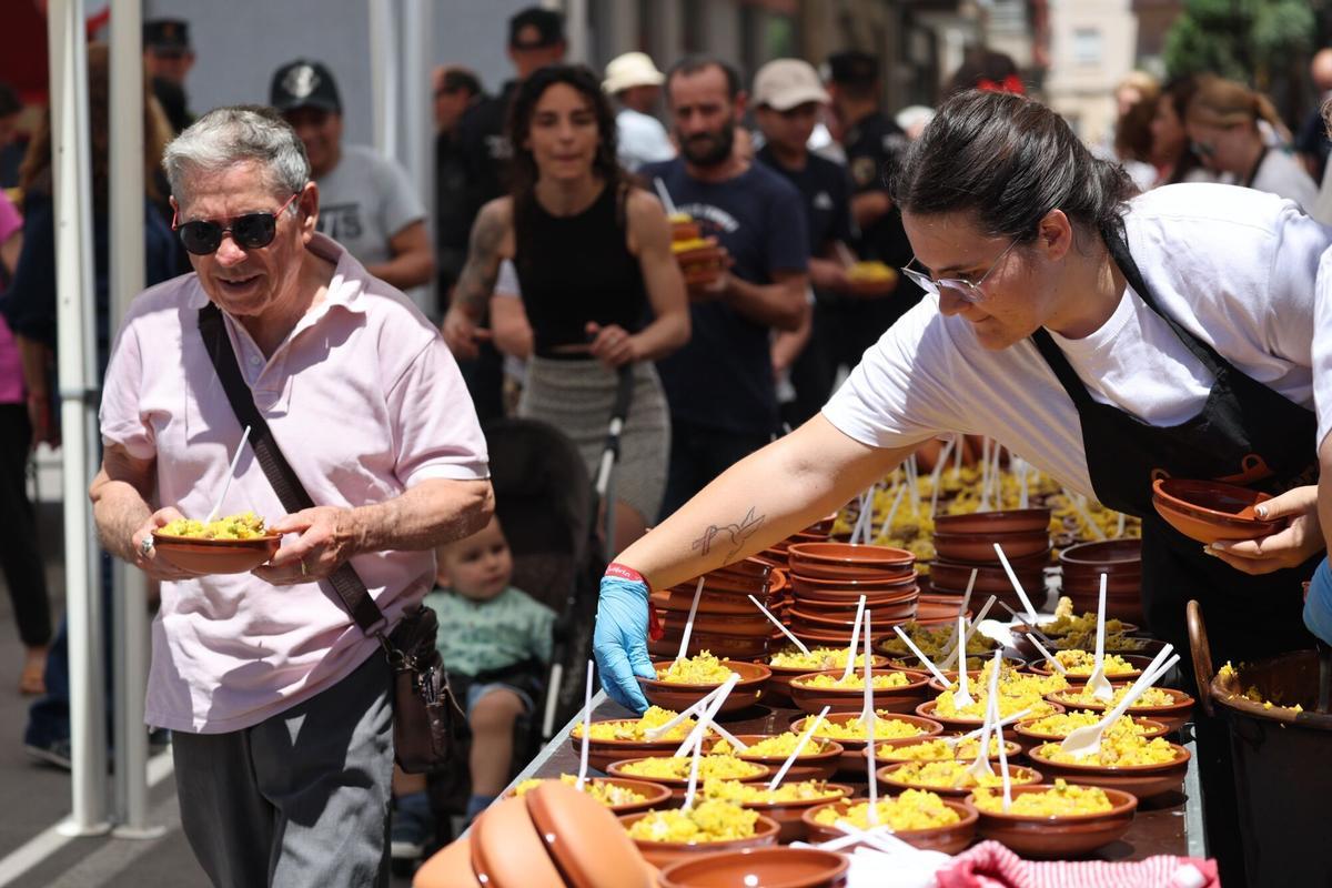 Almassora ensalza con orgullo sus raíces y tradición en el día grande de Santa Quitèria y Les Calderes Almassora ensalza con orgullo sus raíces y tradición en el día grande de Santa Quitèria y Les Calderes