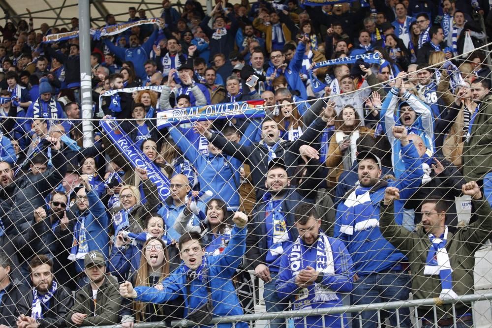 El oviedismo tiñe Lugo de azul