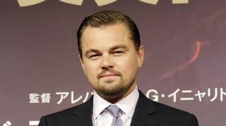 DiCaprio se pasea con su nuevo amor, la modelo Nina Agdal, de 24 años