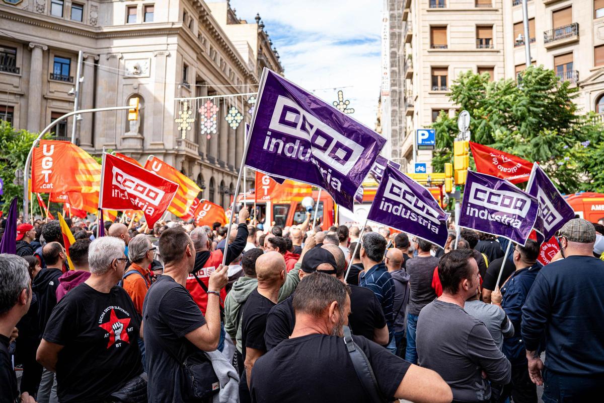 Los trabajadores del metal llevan su protesta al centro de Barcelona