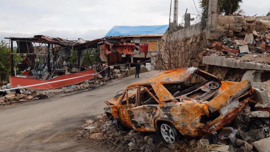 Destrozos en Paramos (Tui) causados por la explosión de material pirotécnico