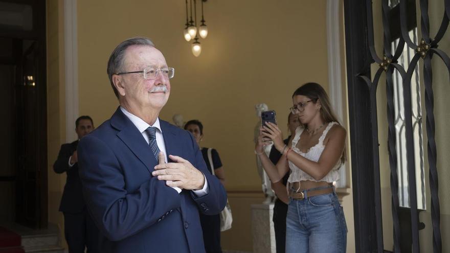 Vivas qualifies the Government's response to migratory pressure in Ceuta as "unacceptable" and demands more resources