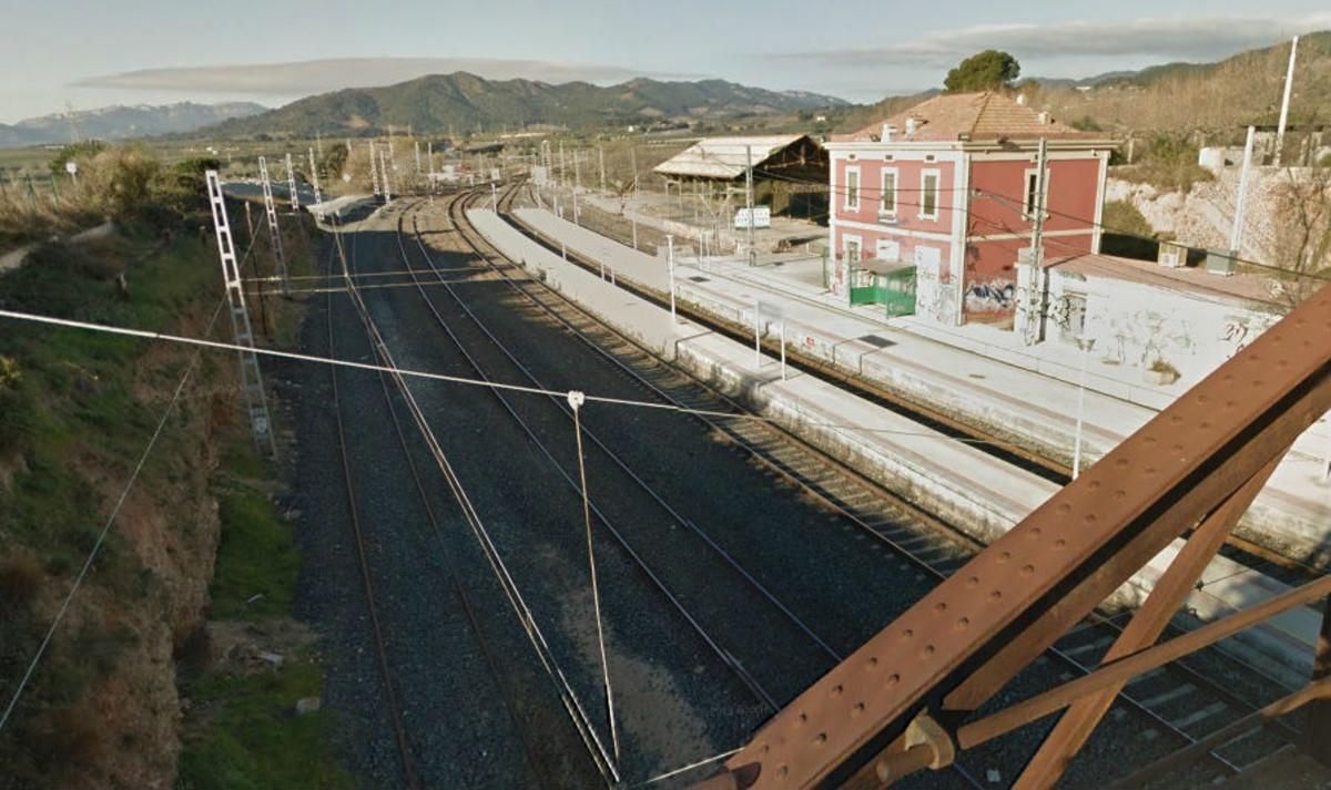 estacin-de-renfe-de-les-borges-del-camp
