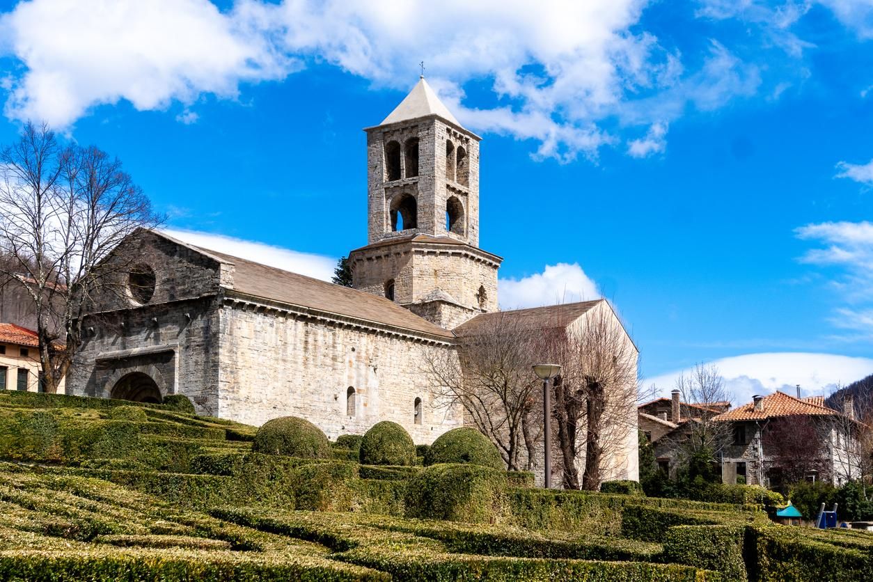 El pueblo medieval que esconde algunos de los mejores ejemplos de la arquitectura románica de Cataluña