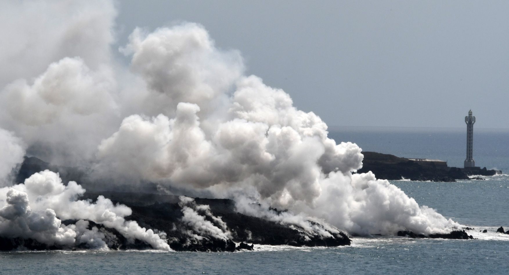 L'erupció del volcà fotografiada per un manresà