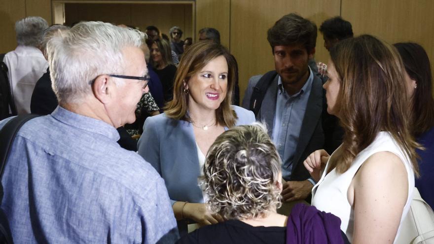 Catalá inicia los contactos con los partidos para pactar el reparto de espacios y personal