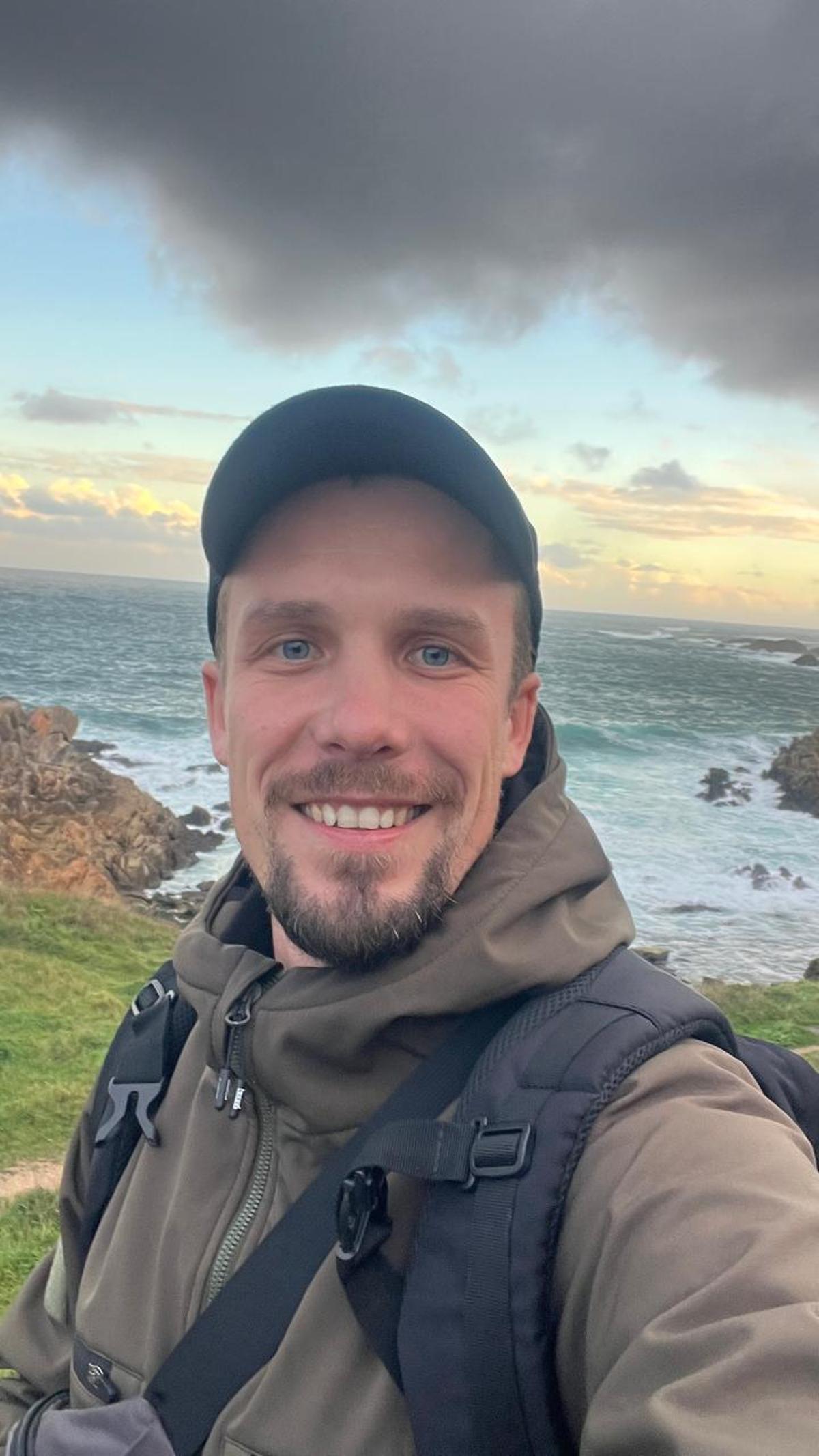 Oleh Cherednichenko vino con su familia a España en abril de 2025.