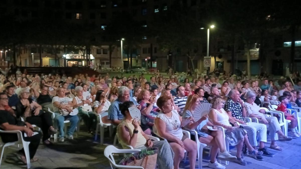 Agosto se convierte en un gran escenario cultural con la tercera edición de ‘A la Lluna de Torrent’.