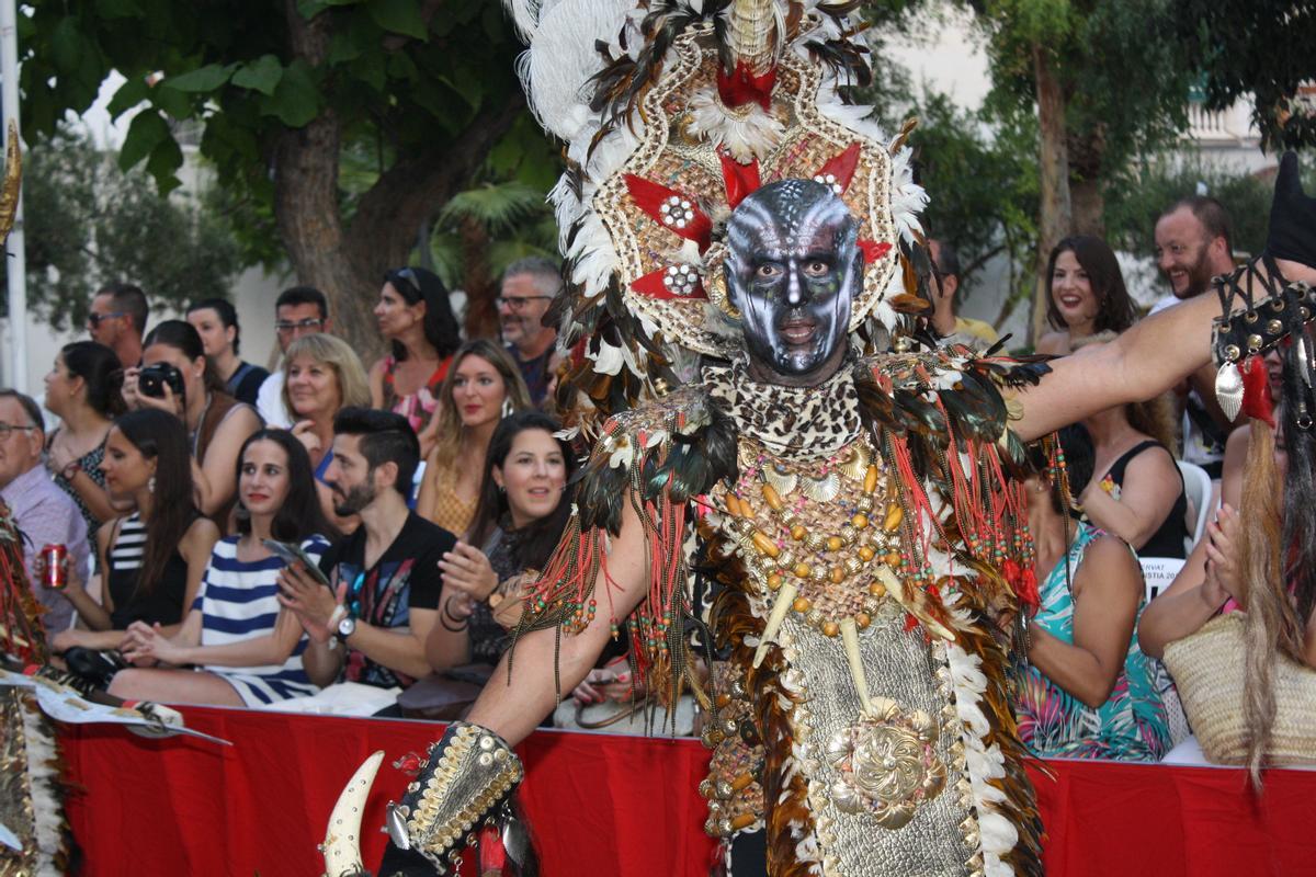 Las fiestas de Moros y Cristianos de Benigànim se celebran a finales de agosto.