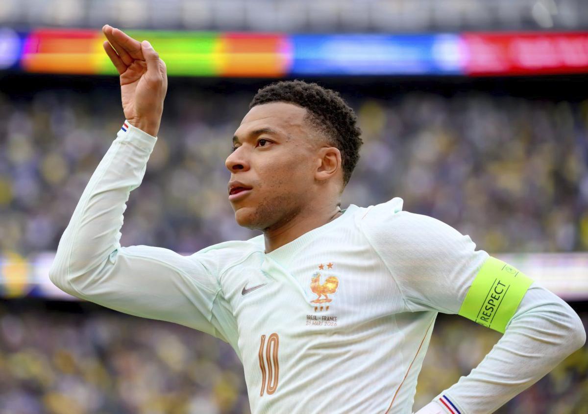 Kylian Mbappé stand bei Frankreich schon wieder in der Startelf und traf gegen Brasilien.