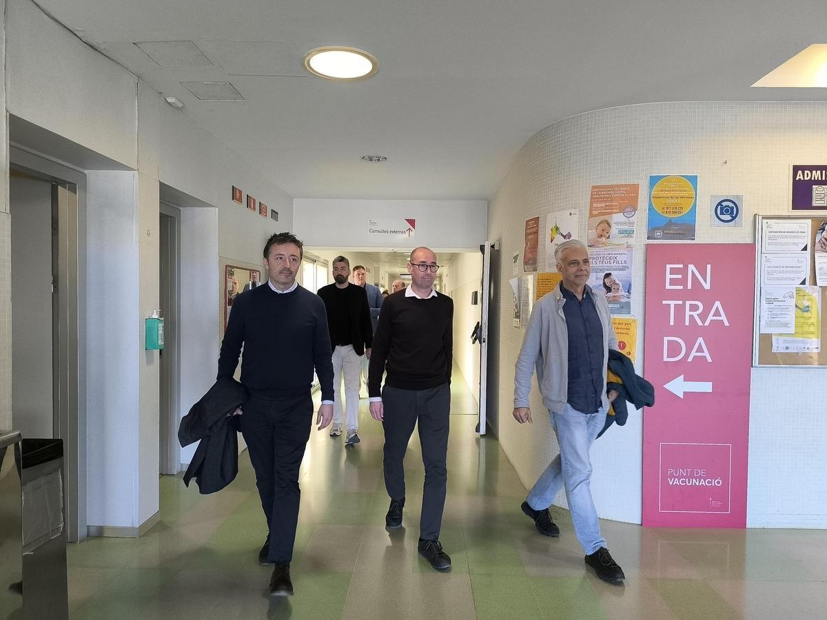 Un momento de la visita al Hospital y Centro de Salud de Formentera