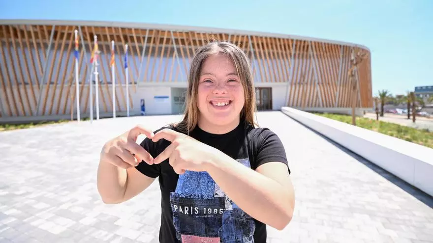 La gimnasta ilicitana con sídrome de Down Sara Marín dice adiós a su pasión