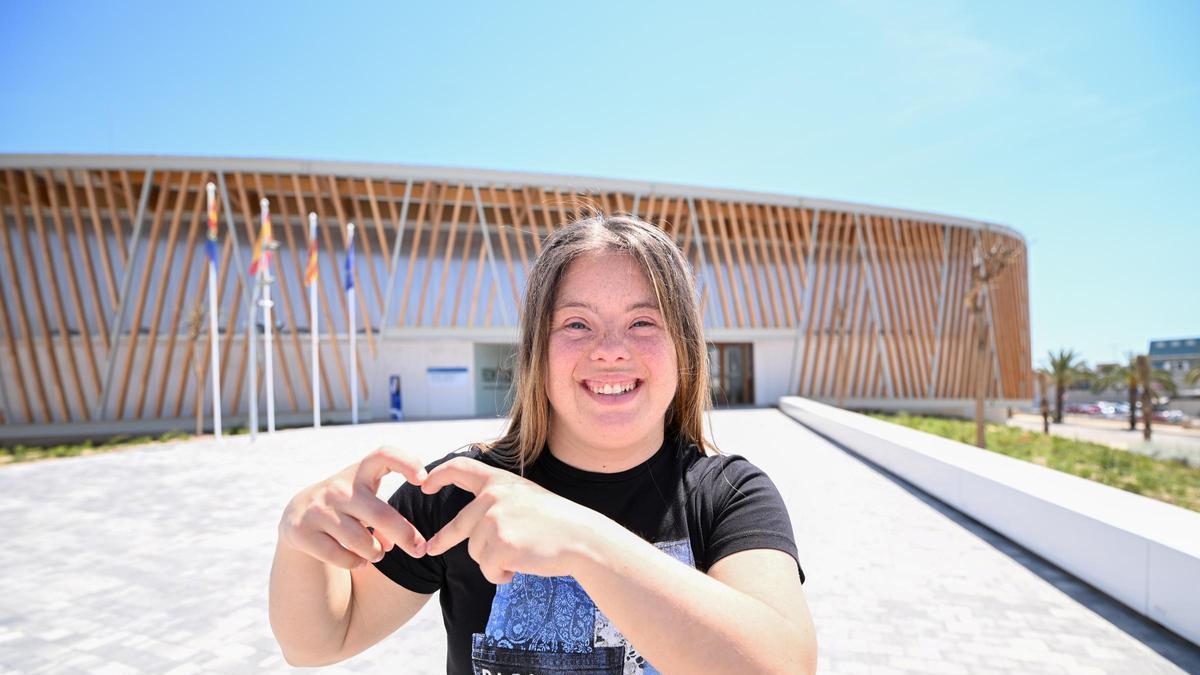 La gimnasta ilicitana con sídrome de Down Sara Marín dice adiós a su pasión.