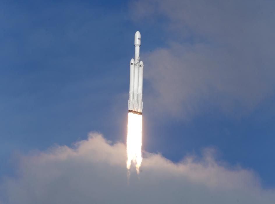 Llançament del coet «Falcon Heavy» d'SpaceX