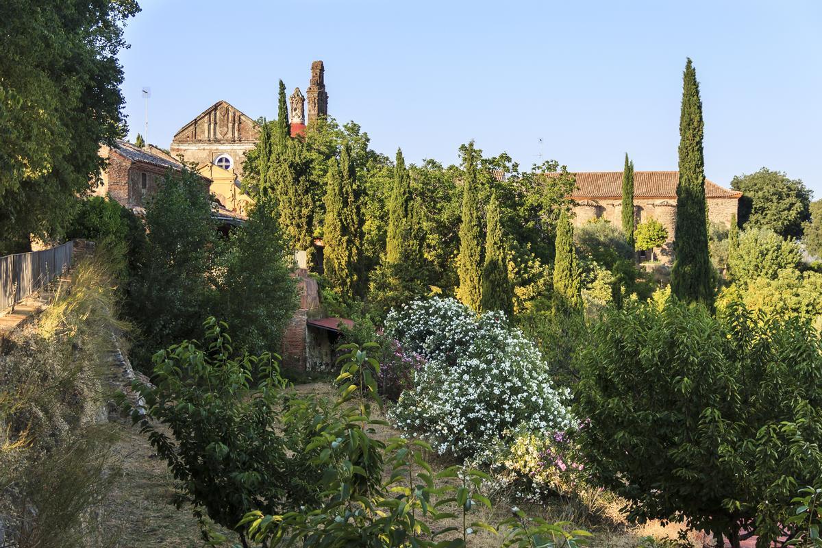 Cazalla está situada en el norte de la provincia de Sevilla, a 80 kilómetros de la capital
