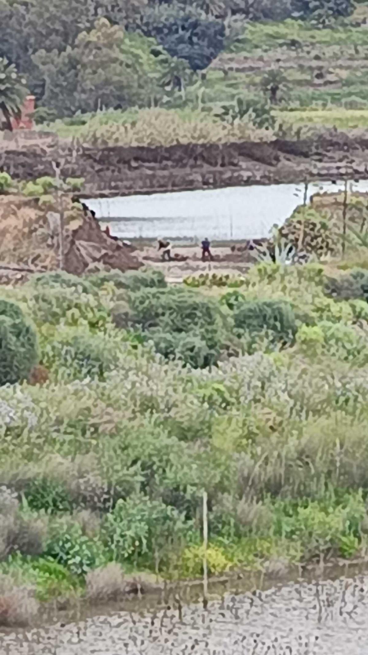 Colapsa un estanque de barro en San Lorenzo