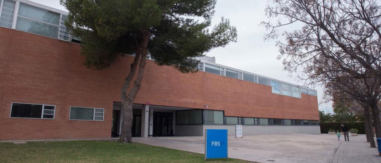 El lío de Fundesem llega a IFA y el tesorero pone su cargo a disposición del presidente