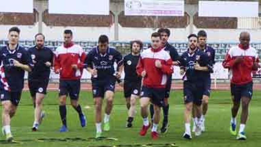 Coque, Mato y Manu Arias, ayer en el entrenamiento del grupo titular.