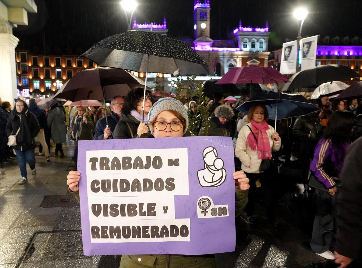 Miles de personas salen a las calles de Castilla y León para ...