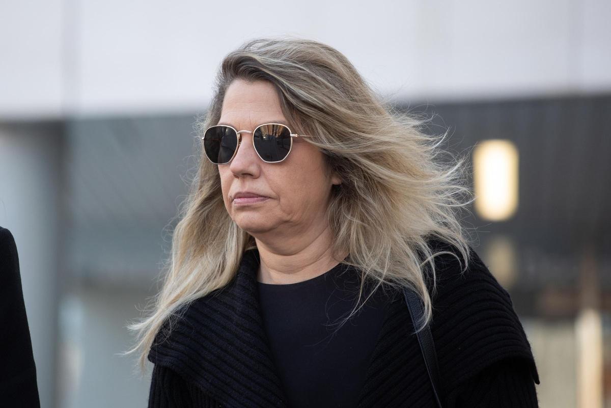 Archivo - La asesora de Begoña Gómez en Moncloa Cristina Álvarez sale de declarar a los juzgados de Plaza de Castilla, a 26 de febrero de 2025, en Madrid (España).