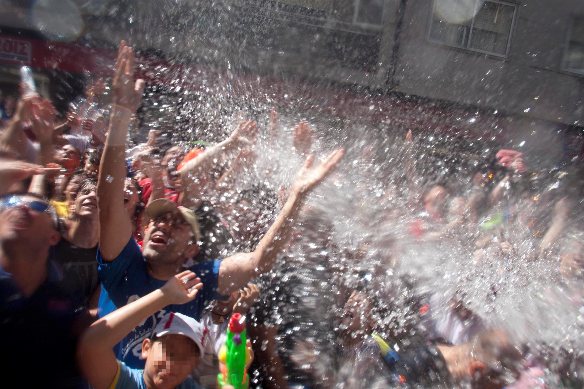 Fiesta del agua en Vilagarcía de Arousa (Pontevedra).