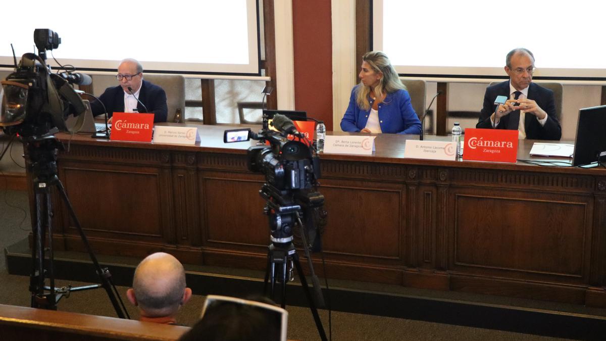 Presentación del informe sobre la economía aragonesa en la sede de la Cámara de Comercio e Industria de Zaragoza.
