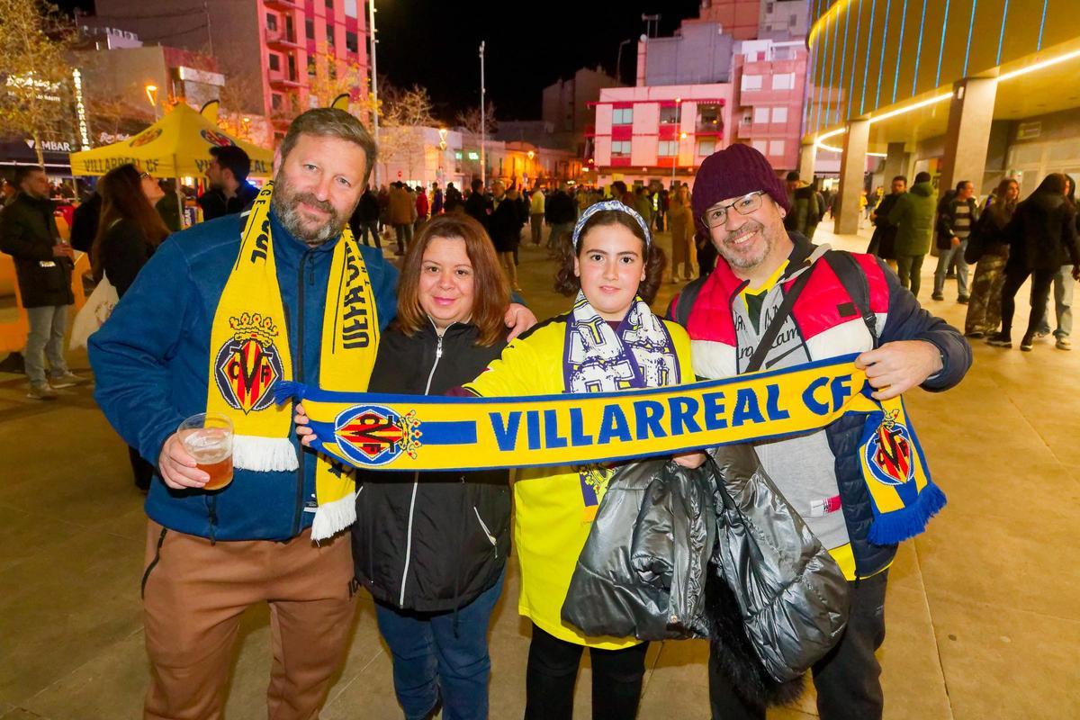 Galería: Diversión y buen ambiente en la previa del Villarreal-Espanyol