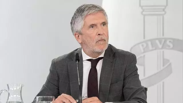 Marlaska dice que ningún extranjero que suponga un riesgo a la seguridad será regularizado