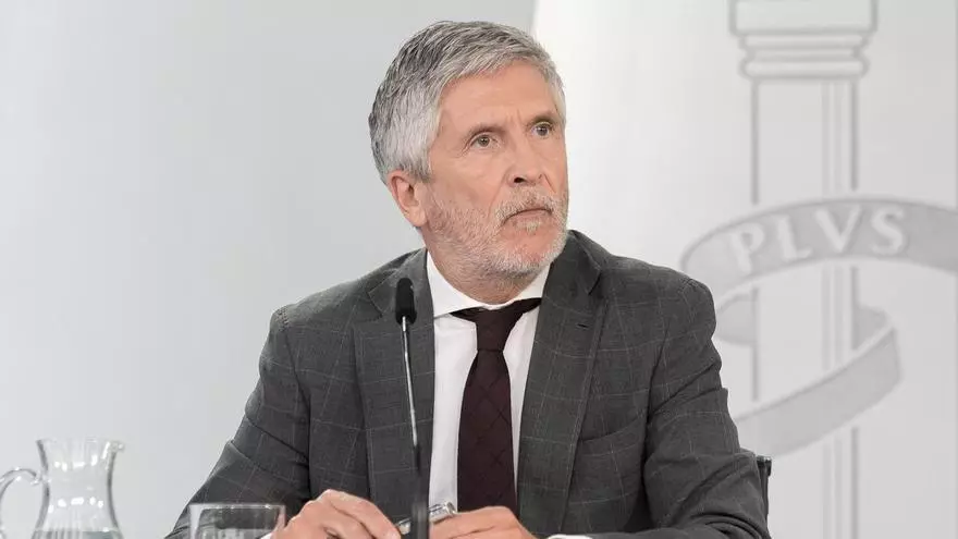 Marlaska dice que ningún extranjero que suponga un riesgo a la seguridad será regularizado