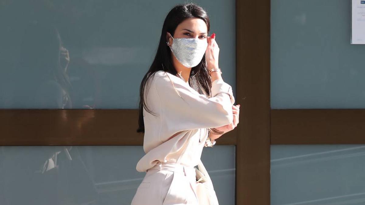 Carla Barber despide a Mila Ximénez en el tanatorio