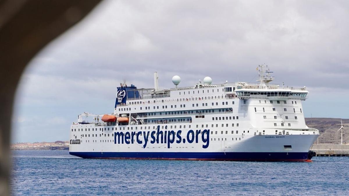 A bordo del 'Global Mercy', el mayor buque hospital y el que más ayuda