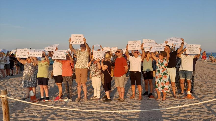 Vecinos de Sagunt denuncian la degradación de las playas