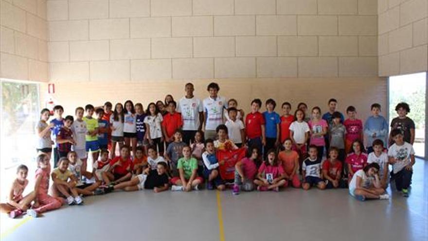 eL AD CÁCERES, CON EL VOLEY EN EL cOLEGIO FRANCISCO DE ALDANA