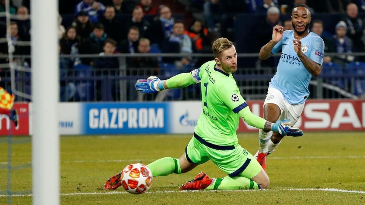 Sterling firma el 2-3 del City al Schalke en el último minuto del partido.