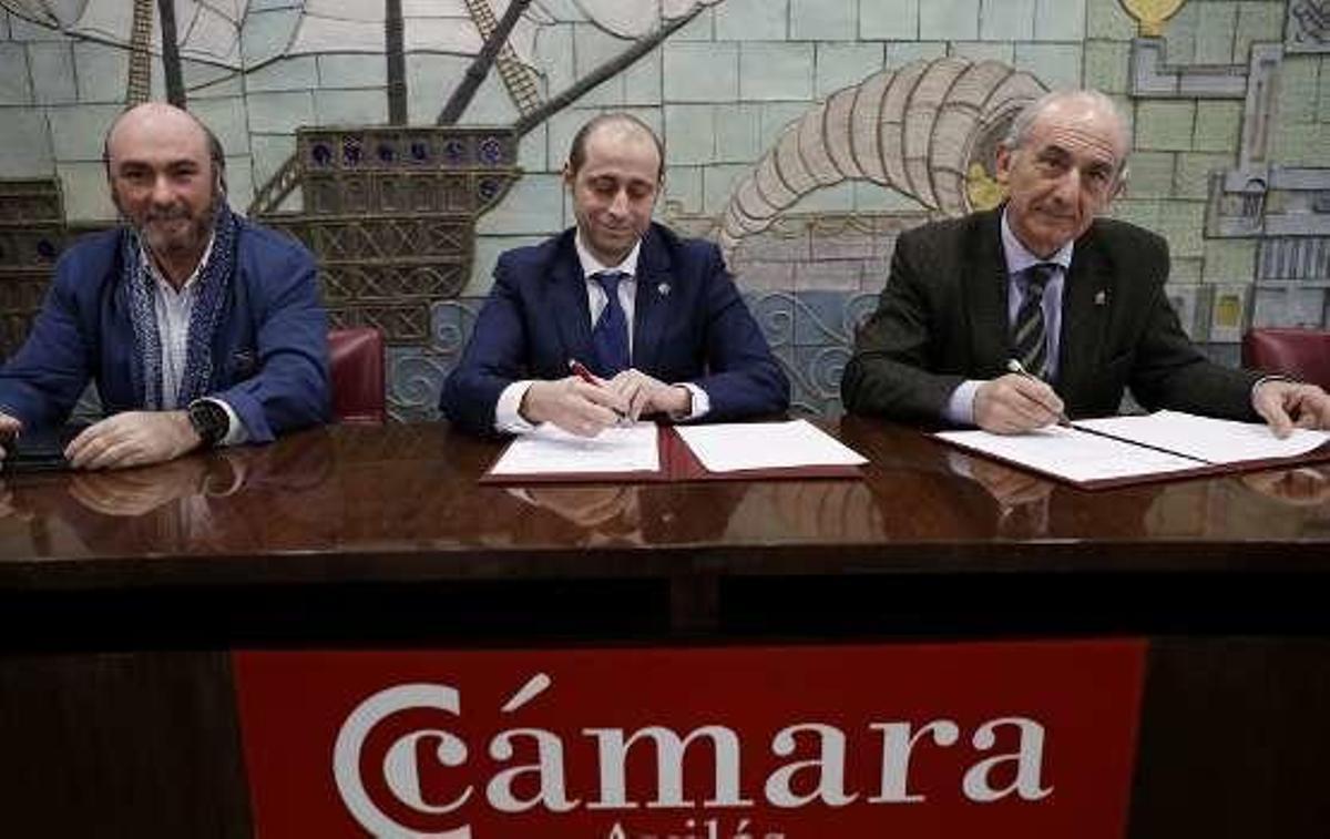 Acuerdo con los graduados sociales