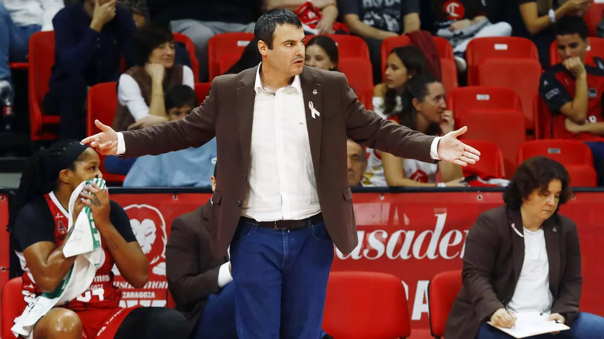 Carlos Cantero: "Tenemos jugadoras de mucho talento, creo que va a ser una adaptación rápida y muy ilusionante"