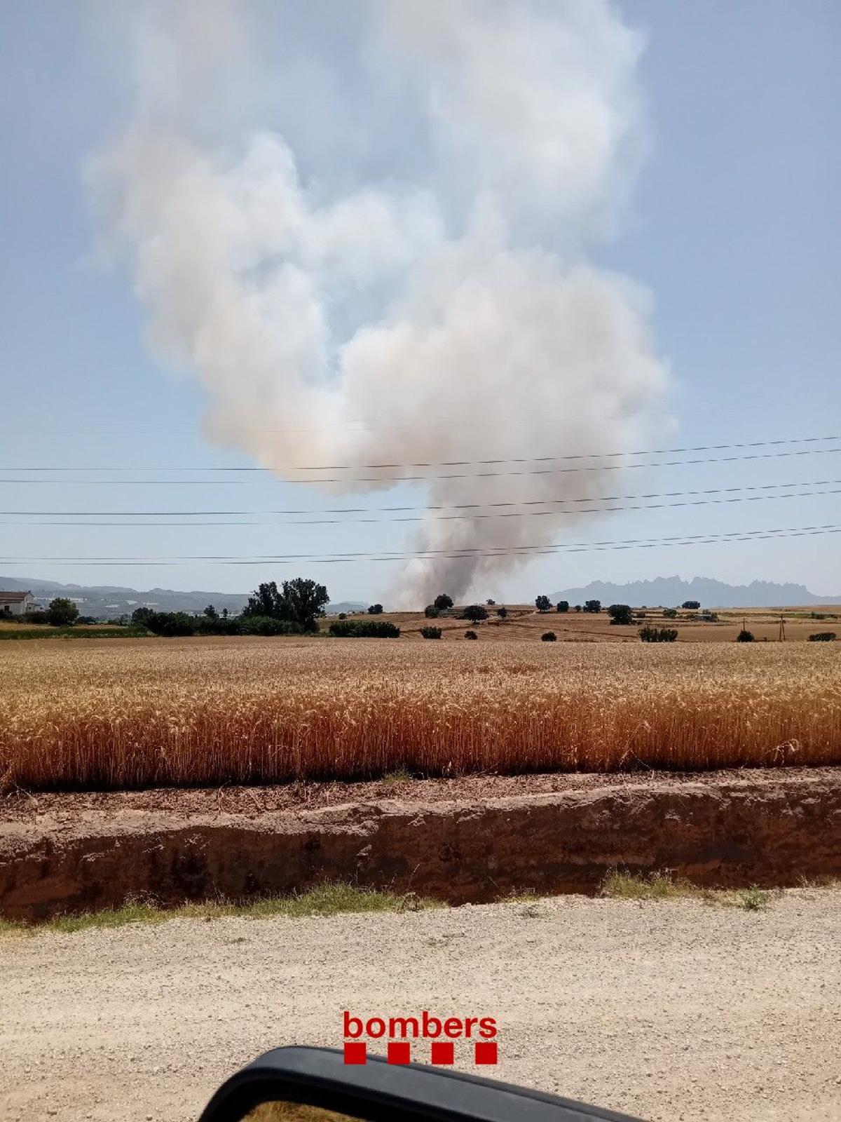 El foc es veu des de diferents indrets