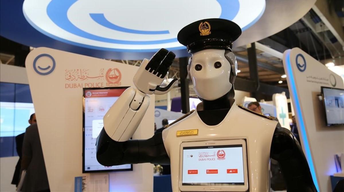 Un policía robot en el salon Smart City Expo World Congress, celebrado el pasado mes de noviembre en la Fira de Gran Via de L’Hospitalet 