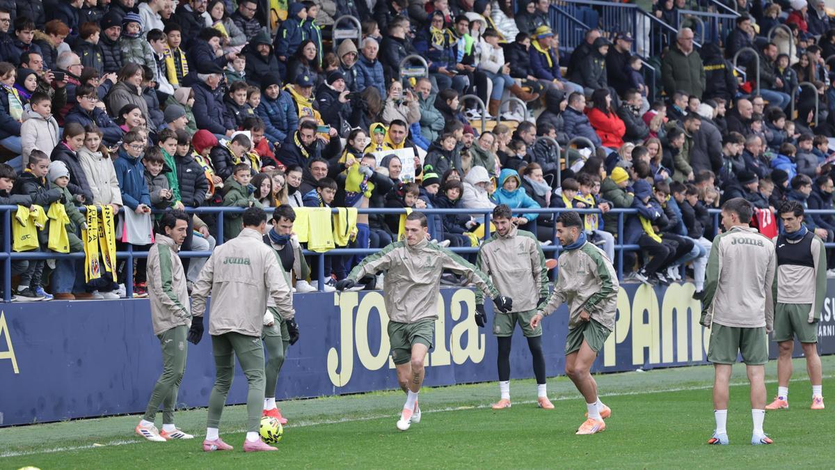 Entrenamiento del Villarreal a puertas abiertas en la víspera de Reyes.