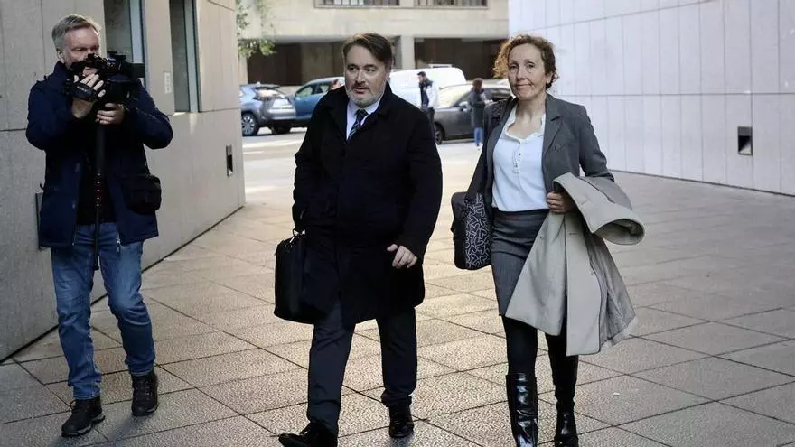 Condenados a tres años de cárcel los padres de la "casa de los horrores" por aislar a sus hijos en un chalé de Oviedo