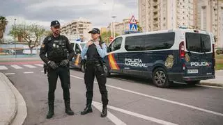 ¿Qué hace la policía portuguesa en las calles de Gandia?