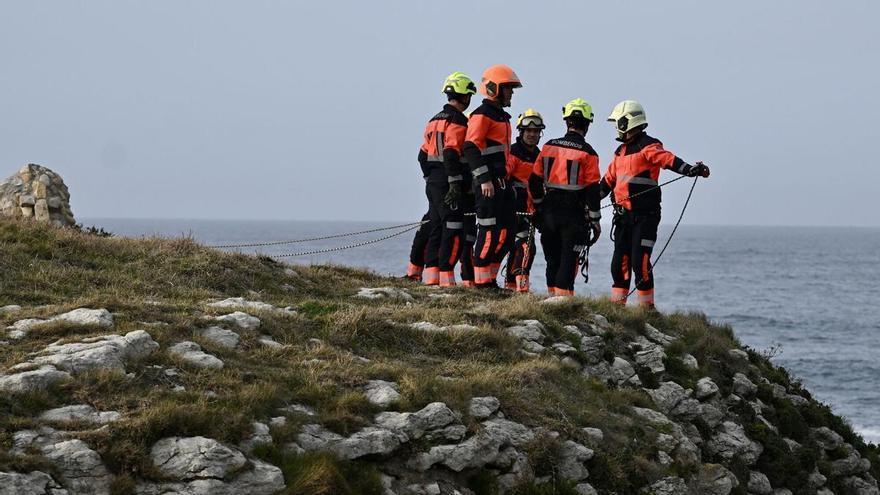Continúa la búsqueda de la persona desaparecida tras colapsar una pasarela en Santander
