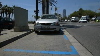 El Ayuntamiento de Barcelona anula la gratuidad de las zonas azul y verde en agosto