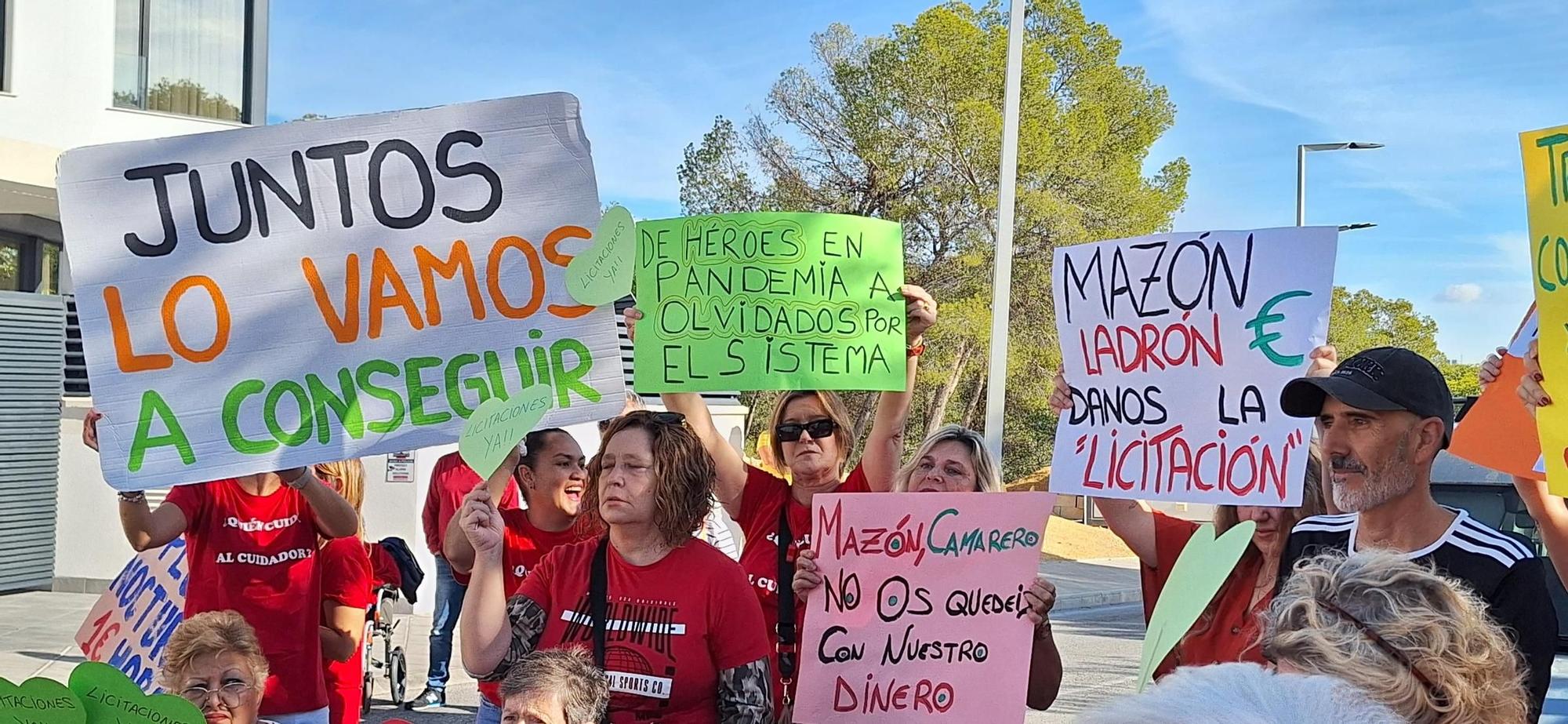 Los trabajadores de la residencia de mayores de Benidorm piden mejoras salariales