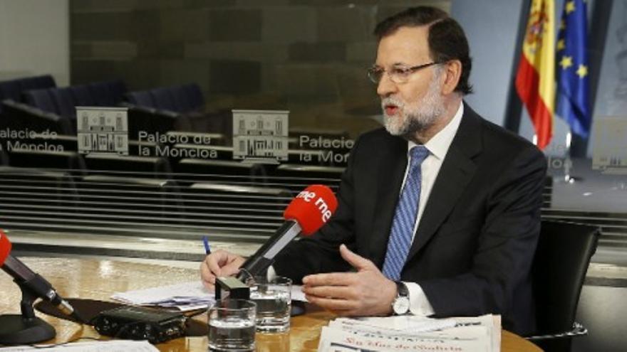 Rajoy descarta hacer cambios en el PP
