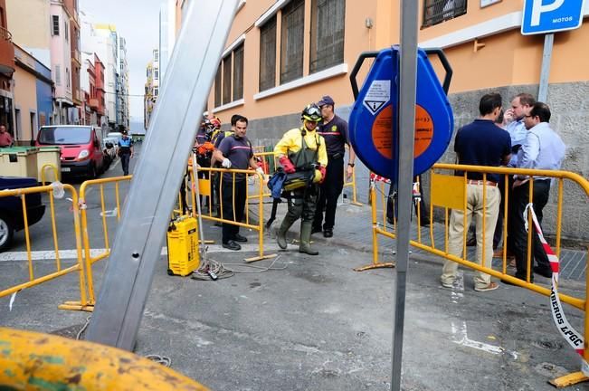 Efectivos de los Bomberos de Las Palmas de Gran ...